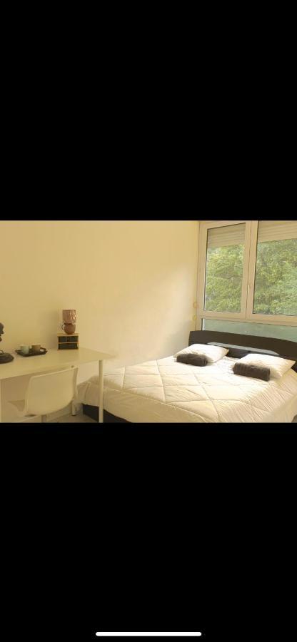 Se: 13A Rue Des Touleuses Pourpre Bed & Breakfast Cergy Luaran gambar